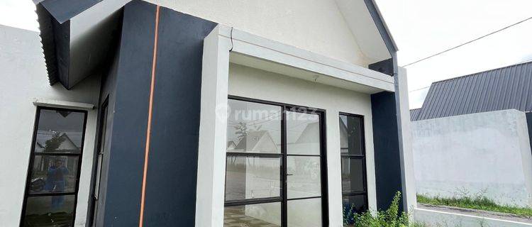 Rumah di Kompleks Lavida Meka Asia  1