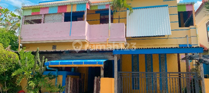 Rumah di kompleks Senggigi square  1