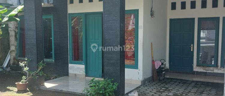 Rumah di Kompleks Perumahan Jl Adi Sucipto Mataram  1