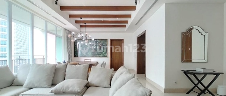Apartment Pakubuwono Signature 4 Bedrooms + study room, Furnished with nice interior 1