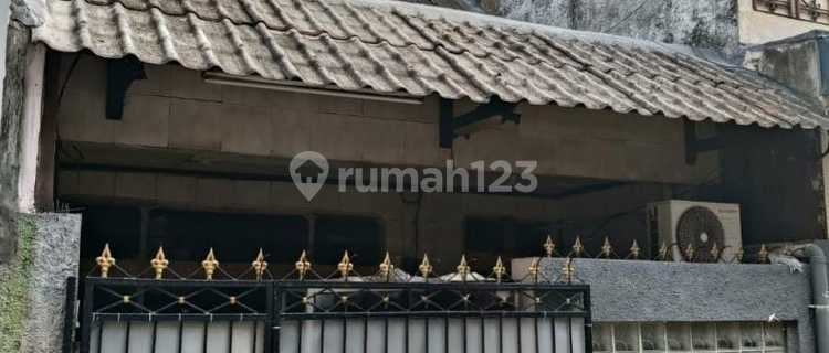 House in Tanah Abang Central Jakarta Price Negotiable 1
