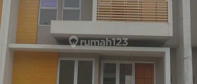 Rumah Kondisi Masih Baru 2 Lantai Di Aurora Citra Raya Tangerang  1