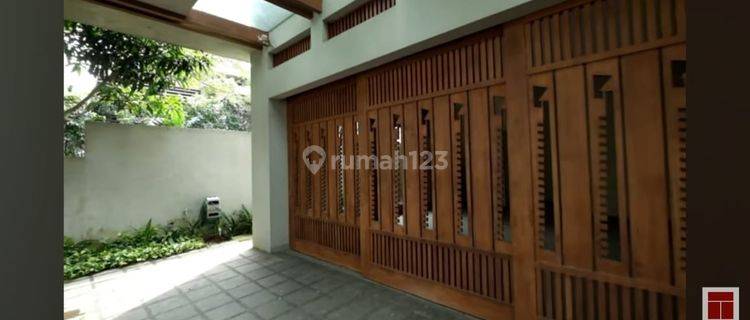Rumah Siap Huni Nyaman di Taman Golf Lippo Karawaci  1