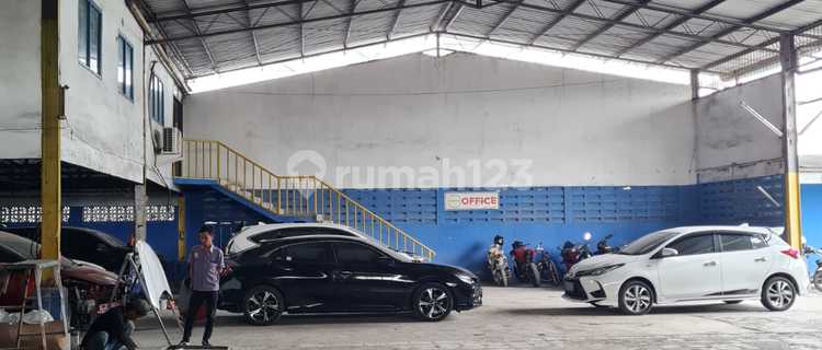 Gudang di Karawang Timur,luas 1.800m,strategis Pinggir Jalan Raya 1