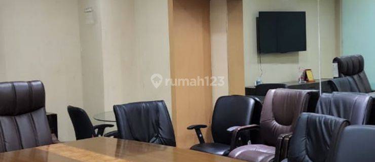 Office Space Di Central Park, Luas 400m, Lantai Dasar, Furnished 1