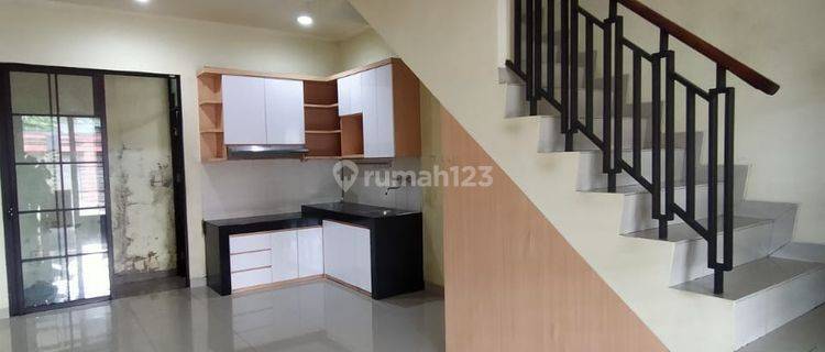 Rumah Di Green Lake City, Luas 4x12, 2 Lantai, Shm, Hadap Selatan 1