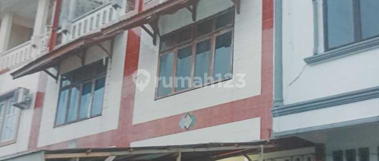 FOR RENT QUICKLY 3-STORY SHOPHOUSE ON RAMBUTAN ST. 1