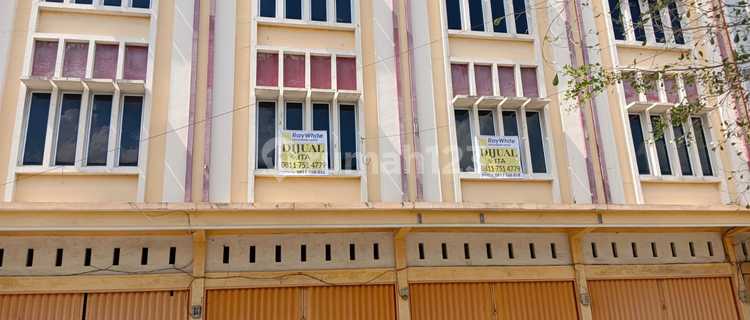 For Sale: 3 Ready-to-Occupy 4-Story Shophouses in the Hang Tuah Area 1