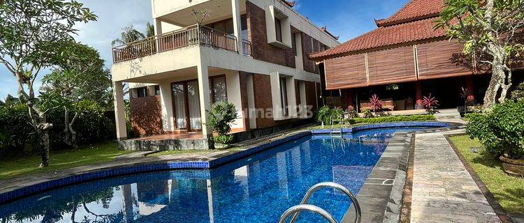 DIJUAL VILLA KONSEP BALINESE UBUD  1