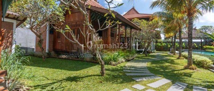 Villa Tropis Modern Joglo Di Lodtunduh Ubud Area 1