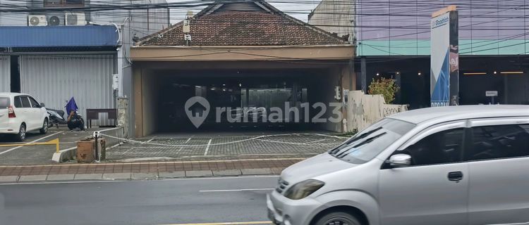 Strategic City Center Shop House in Gatot Subroto East, Denpasar, Bali 1