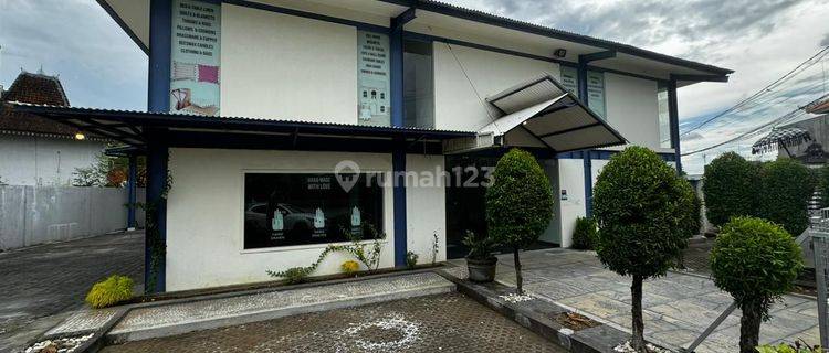 Dijual Cepat Showroom, Gudang Dan Kantor Di Mertasari Kerobokan 1