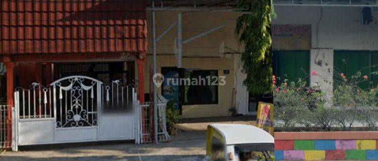 Rumah di tepi Jalan Utama, jl Urip Sumoharjo 1