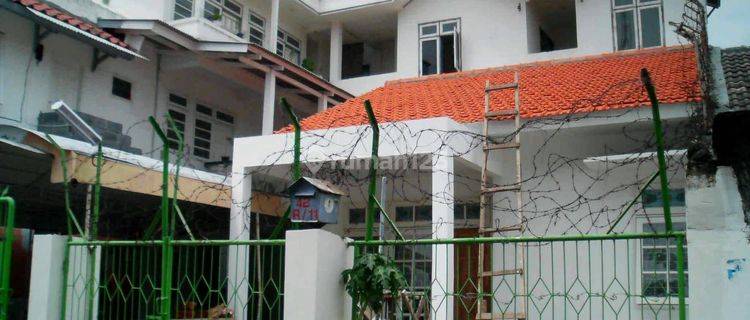 Rumah itung tanah bekas kos2an 1