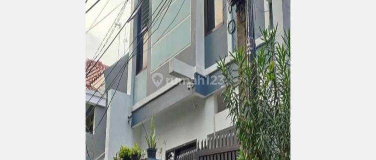 Rumah 3,5 Lantai di Sunter Jaya Tanjung Priok  Jakarta Utara 1