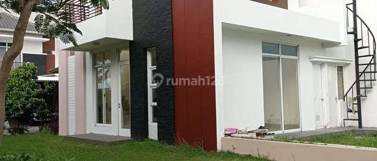 Di Jual Rumah Hoek Cluster Amerika Latin Green Lake City 1