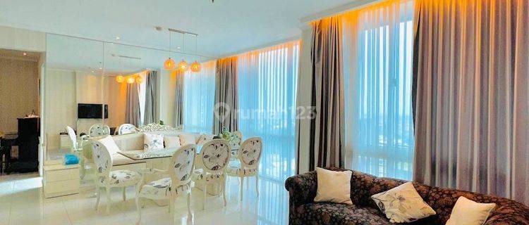 Apartemen Via Ciputra World 3 BR Lt 21 Klasik Eropa Full Furnish 1