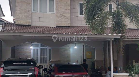 Jual Cepat! Rumah Exclusive di Sakura Regency 3 Bekasi 1