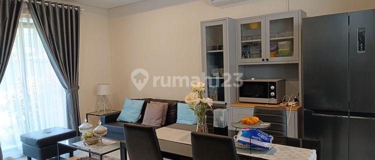 Quick Sale Semi-Furnished House Already Renovated With Great Position Facing the Park, Ensuring Excellent Ventilation. 1