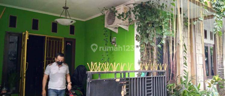 Rumah murah dalam cluster Petukangan jakarta selatan  1