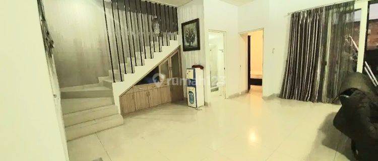 Rumah di Pondok Pinang Furnished Kebayoran Lama Jakarta Selatan  1