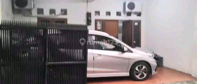 Disewakan Rumah Strategis Di Bendungan Hilir Bisa Buat Kantor 1