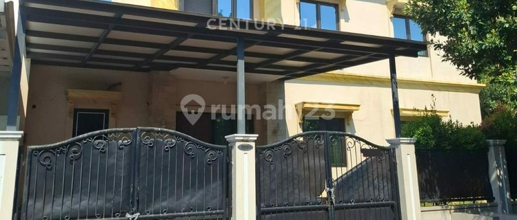 Modern Family Home In Royal Residence East Jakarta 1