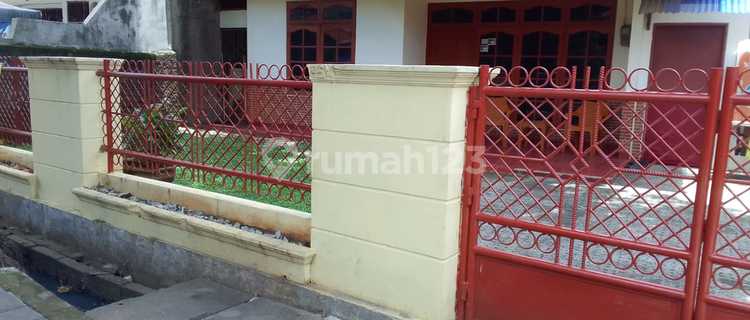 Dijual Siap Huni & Strategis Rumah Daerah Duren Sawit Jakarta Timur  1