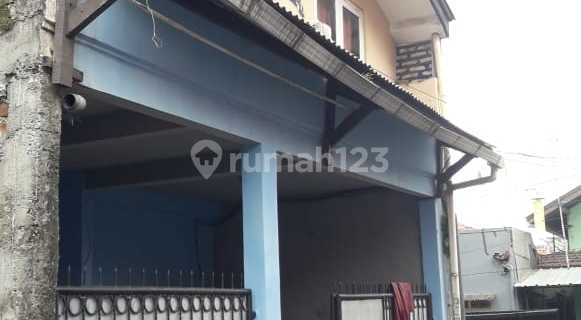 For Sale Fast! Strategic Boarding House in Sarijadi near Campus 1