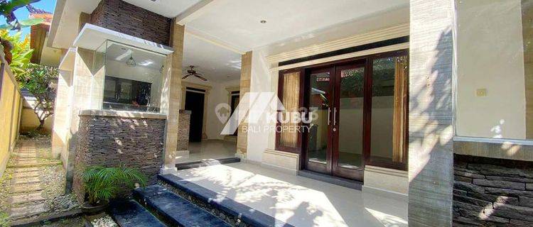 Kbp1338 Clean And Tidy House In Complex Area .  1