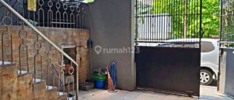 Dijual Harga Nego Rumah Besar Bisa Untuk Usaha ( 7x24 ) Teluk Gong - Penjaringan 1