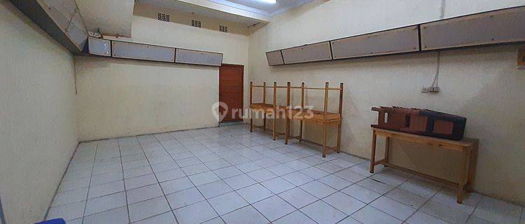 Dijual Cepat Ruko Cocok Untuk Usaha 3 Tingkat Pinggir Jalan Raya ( 4.75x12 ) Menceng Raya, Kalideres - Cengkareng 1