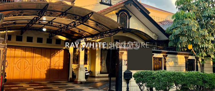 For Sale Old House Location Near BKT Suitable for Semi-Business Residence in Duren Sawit 1