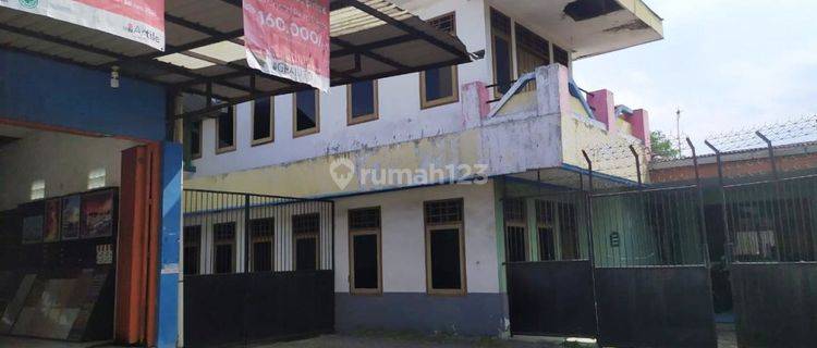 Toko dan Gudang di Jl Raya Krebet Bululawang Malang 1