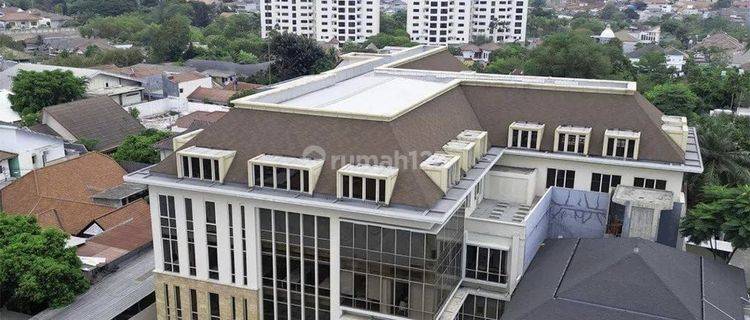 Dijual Gedung Mewah di Kemang Jakarta Selatan 1