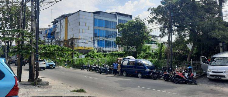 Tanah Hoek Strategis di Pluit 990 m² Hadap Jalan Raya 1