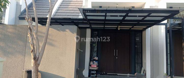 Rumah Minimalis Scandinavia Bagus Semi Furnish di Grand Sunrise 1