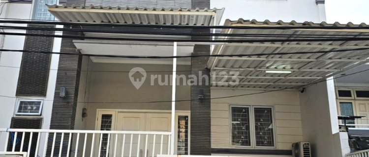 Rumah 3lt luas 8x15 120m Type 4KT Kelapa Gading Jakarta Utara 1