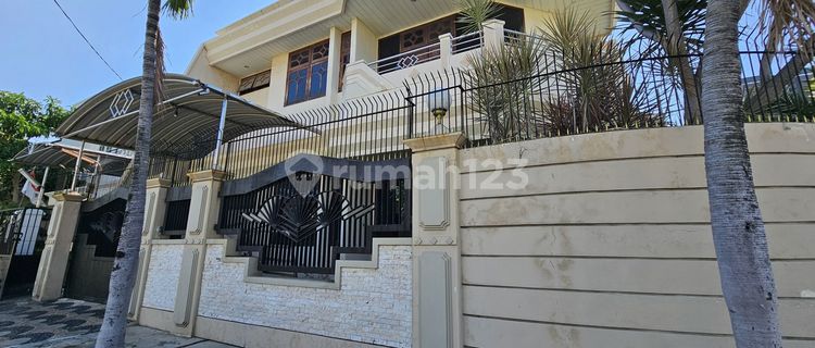 Rumah Mewah Klasik Simpang Darmo Permai Dekat Pakuwon Mall 1