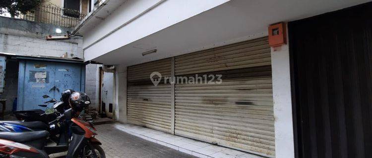 Ruko di Cibogo, Bandung 13,5 M Bagus Sertifikat Hak Milik  1