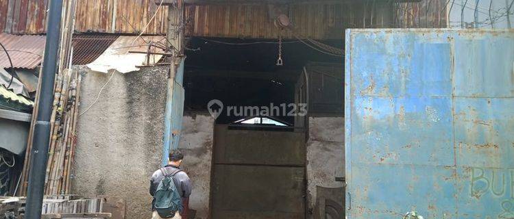Gudang Sederhana di Pangeran Jayakarta, Jakarta Barat.ga15801hr 1