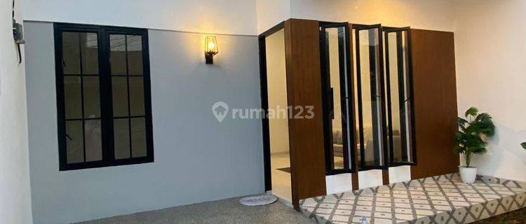 Di Jual Rumah Baru Modern Minimalis 1 Lt, Nusaloka - Bsd 1