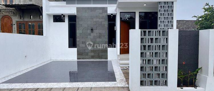 Rumah Mewah Cantik Shm Dekat Jl Kaliurang Km.12 Near Uii 1