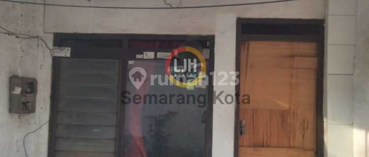 Rumah lama di daerah Bangunharjo 1