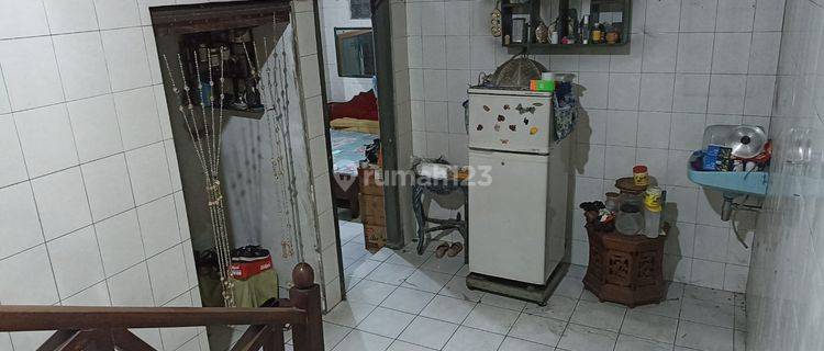 Rumah Kos di Jalan Diponegoro 1