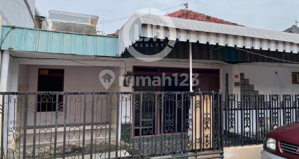 Rumah di Jalan Cakrawala 1