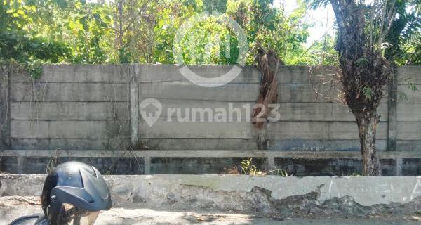 Plot on Raden Patah Street 1