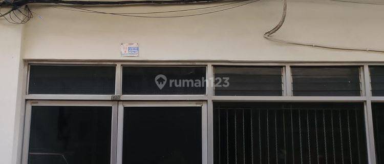 Ruko Gajah Mada di bawah NJOP Sangat Strategis 120 m SHM Bagus 1