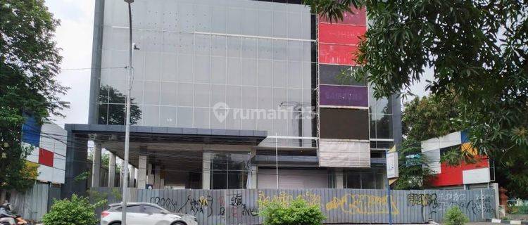 Gedung Mall Siap Pakai Dipusat Kota Cirebon 1