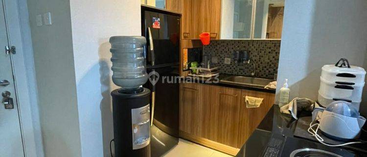 Thamrin Resdences 2 BR Semi Furnished Disewakan 1